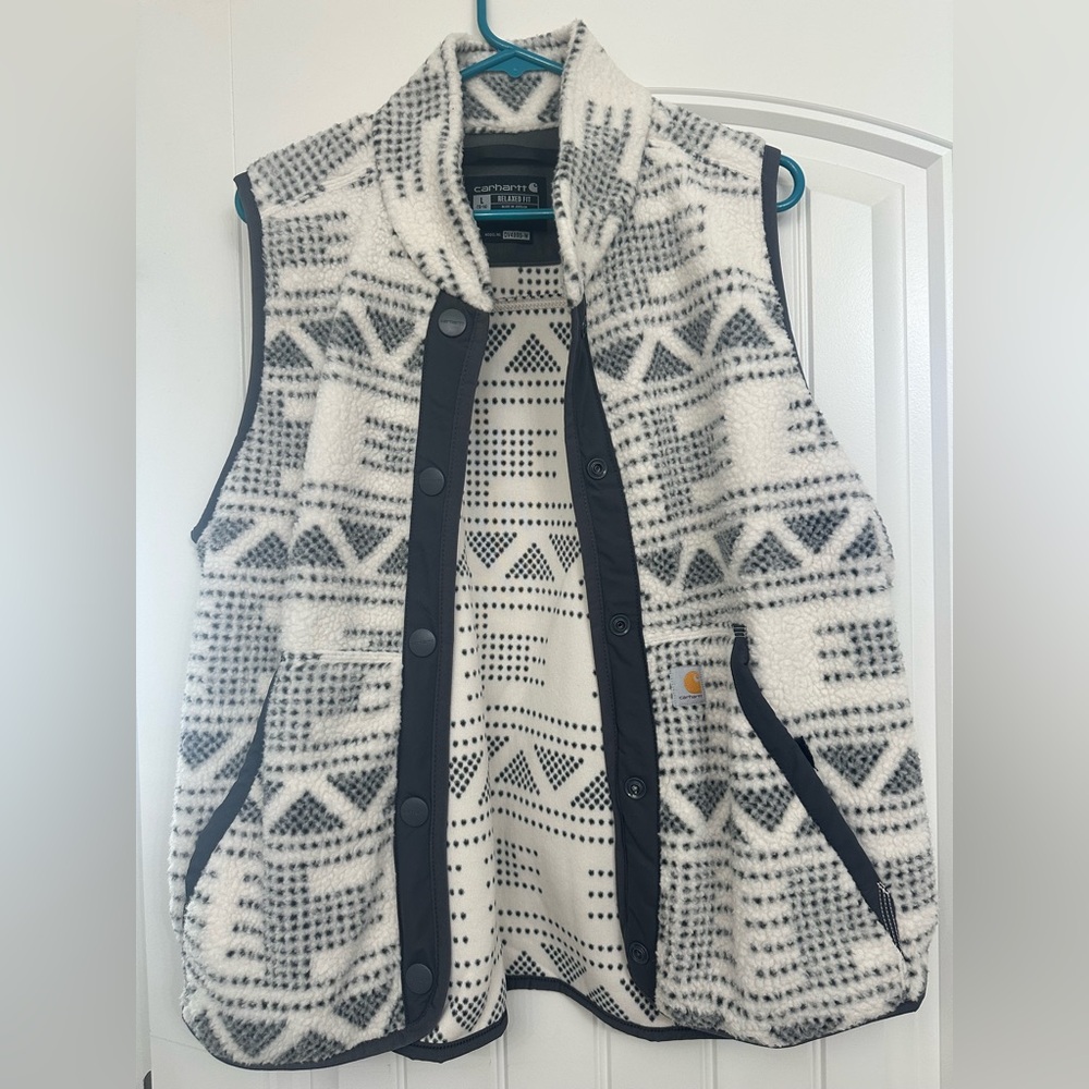 Carhartt White and gray Patterned Vest